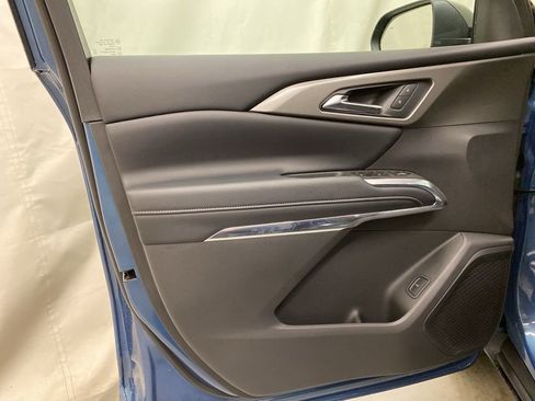 New 2026 Chevrolet Traverse LT w/ Sun and Wheel Package image 10