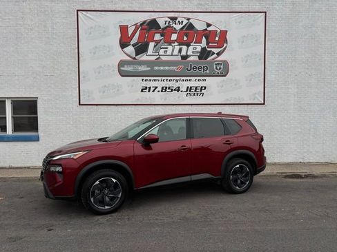 Used 2024 Nissan Rogue SV AWD/4WD image 1