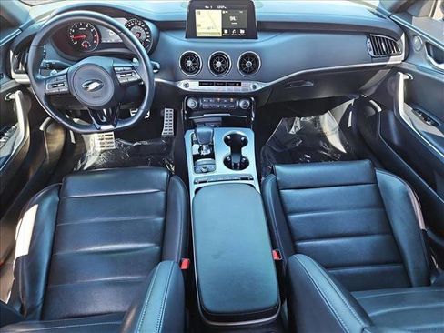 Used 2019 Kia Stinger GT2 image 19