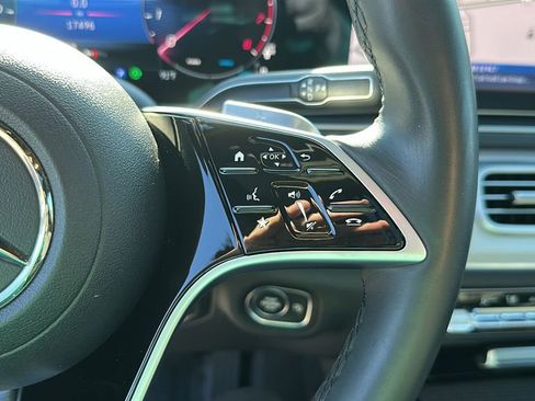 Used 2024 Mercedes-Benz GLS 450 4MATIC image 21