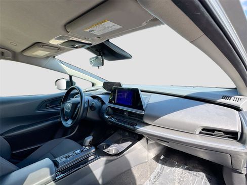 Used 2024 Toyota Prius LE FWD image 24