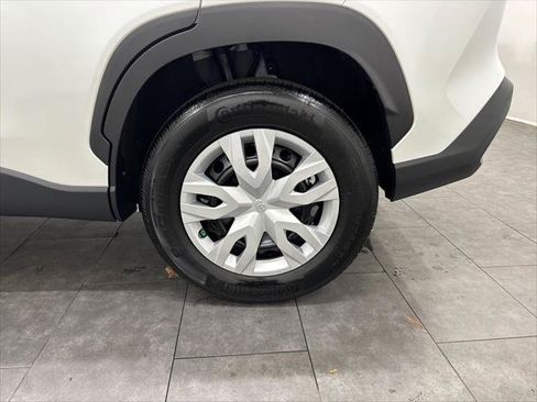 Certified 2022 Toyota Corolla Cross L FWD image 12