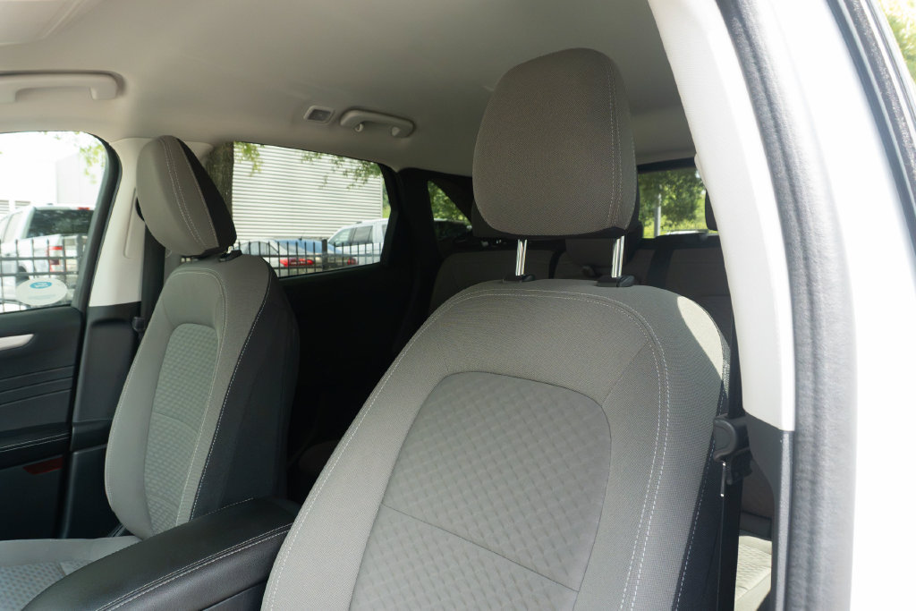 Used 2022 Ford Escape SE w/ SE Sport Appearance Package FWD image 15