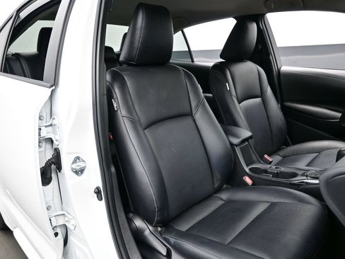 Used 2024 Toyota Corolla LE FWD image 13