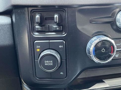 Certified 2024 Ford F350 Platinum AWD/4WD image 9