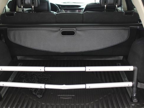 Used 2018 Cadillac XT5 Luxury w/ Driver Awareness Package image 16