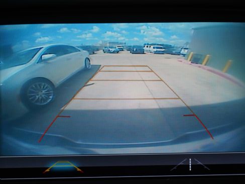 Used 2018 Chevrolet Colorado Z71 image 18