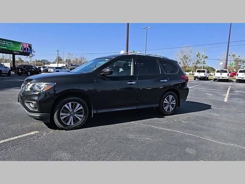 Used 2020 Nissan Pathfinder S image 24