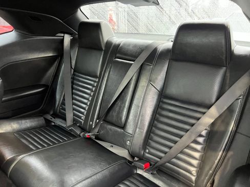 Used 2010 Dodge Challenger R/T image 19