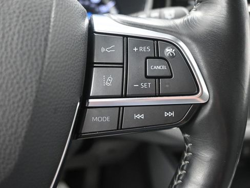 Used 2021 Toyota Highlander Limited image 26