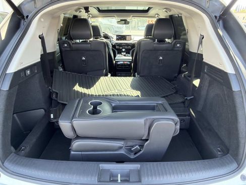 Used 2023 Acura MDX SH-AWD w/ Technology Package image 5