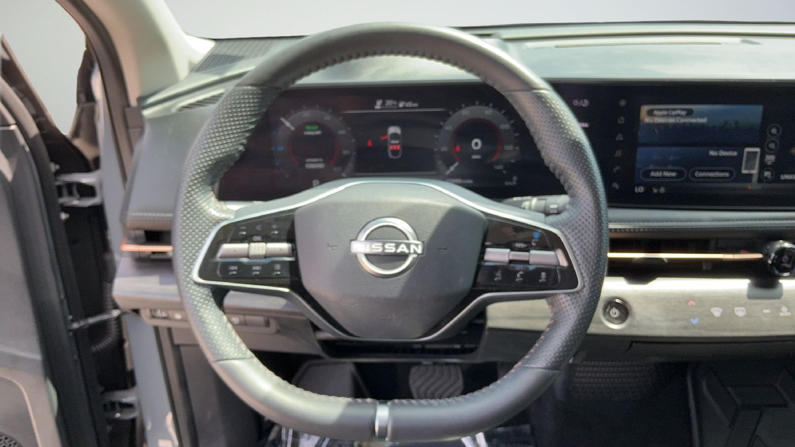 Certified 2025 Nissan Ariya FWD image 25