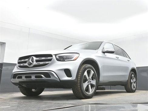 Used 2020 Mercedes-Benz GLC 300 4MATIC image 41