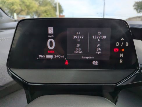 Used 2023 Volkswagen ID.4 Pro image 21