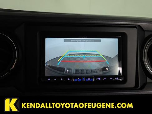 Used 2021 Toyota Tacoma TRD Off-Road AWD/4WD image 20