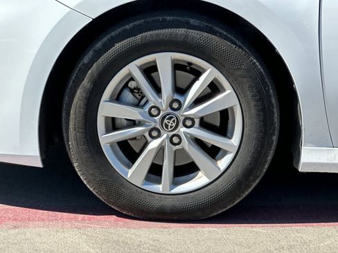 Used 2025 Toyota Camry LE FWD image 25
