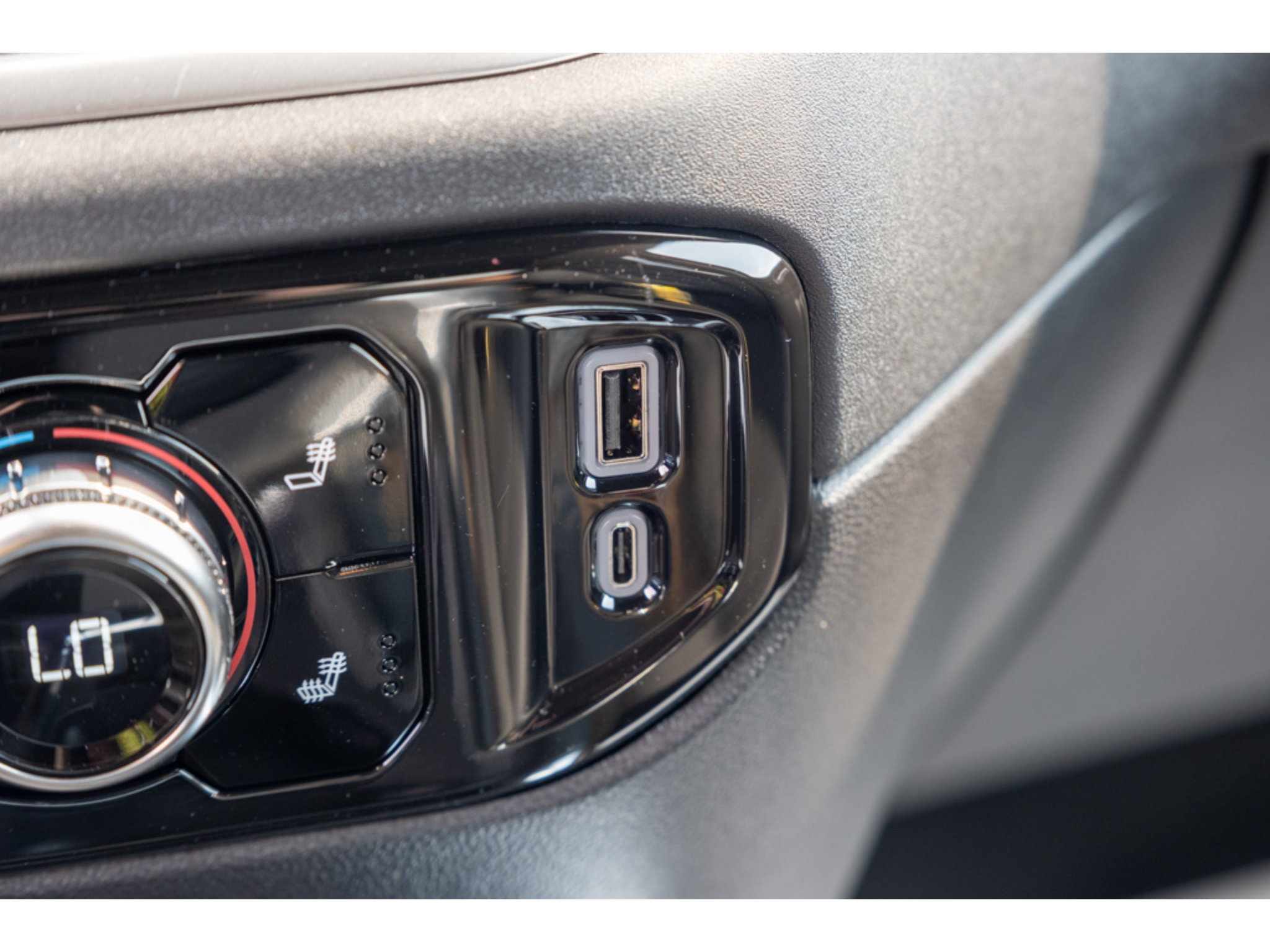 New 2026 GMC Sierra 1500 Elevation w/ Elevation Premium Package AWD/4WD image 28