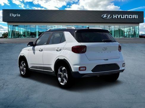 New 2026 Hyundai Venue SEL image 5