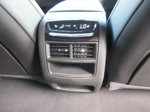 New 2026 Cadillac XT5 Premium Luxury w/ Driver Assist Package AWD/4WD image 31