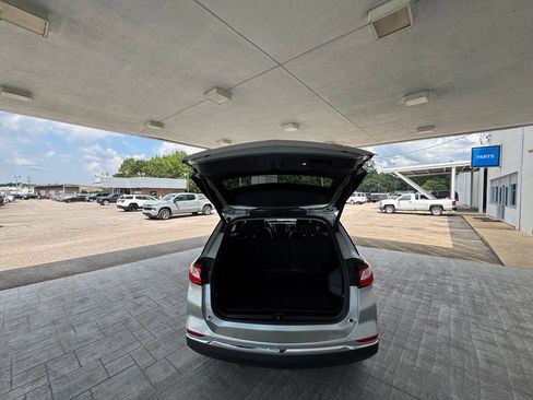 Used 2020 Chevrolet Equinox Premier AWD/4WD image 9