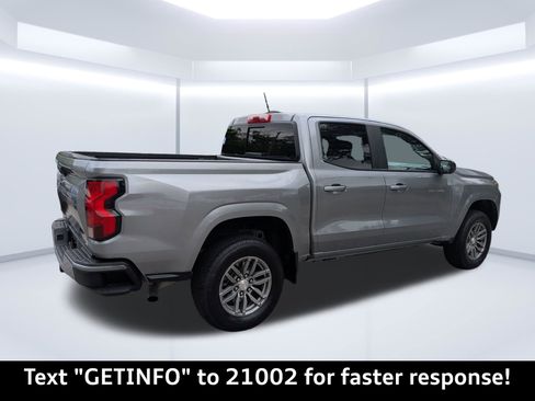 Used 2023 Chevrolet Colorado LT w/ LT Convenience Package image 3