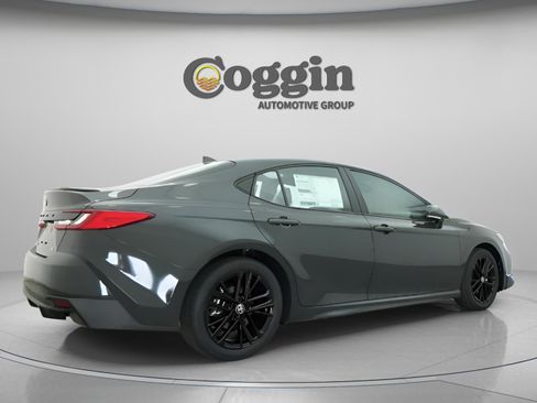 New 2026 Toyota Camry SE image 22