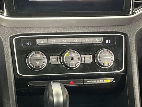 Used 2023 Volkswagen Atlas SEL image 19