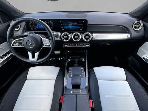 Certified 2023 Mercedes-Benz GLB 250 4MATIC image 16