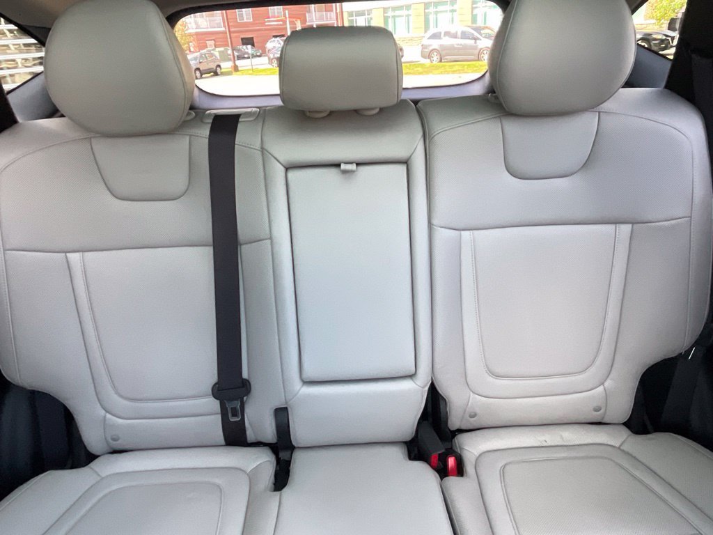 Used 2024 Hyundai Tucson Limited AWD/4WD image 23