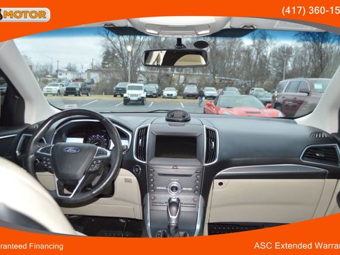 Used 2018 Ford Edge Titanium image 30