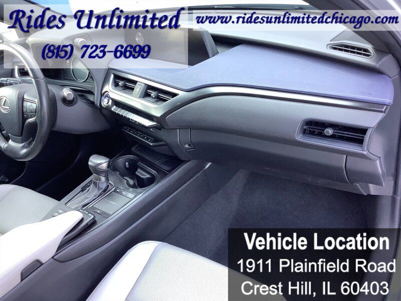 Used 2019 Lexus UX 250h w/ Premium Package AWD/4WD image 34