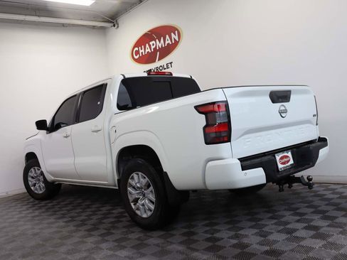 Used 2024 Nissan Frontier SV w/ SV Convenience Package image 4