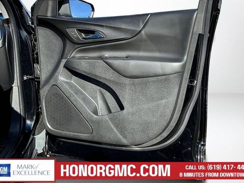 Used 2023 Chevrolet Equinox LT image 27