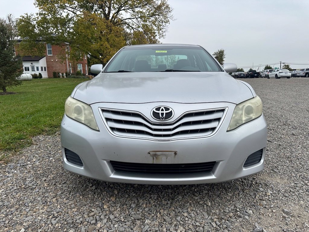 Used 2011 Toyota Camry LE w/ LE Extra-Value Pkg FWD image 2