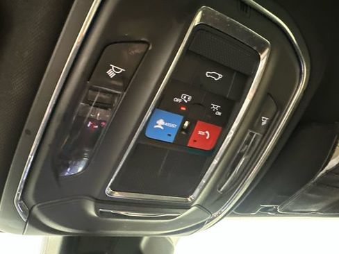 Certified 2023 Jeep Grand Cherokee Trailhawk w/ Advanced Protech Group II AWD/4WD image 18