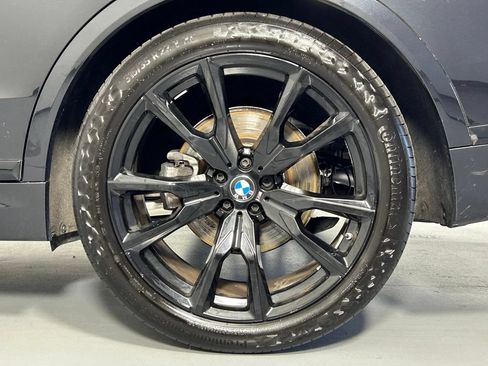 Used 2023 BMW X7 xDrive40i w/ M Sport Package AWD/4WD image 44