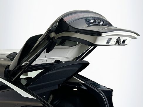 Used 2023 Nissan Ariya EMPOWER+ image 32