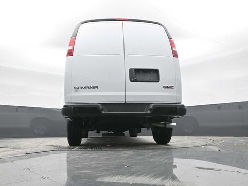 New 2025 GMC Savana 2500 w/ Driver Convenience Package image 32