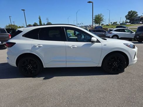 Used 2024 Ford Escape ST-Line Elite w/ Premium Technology Package AWD/4WD image 6