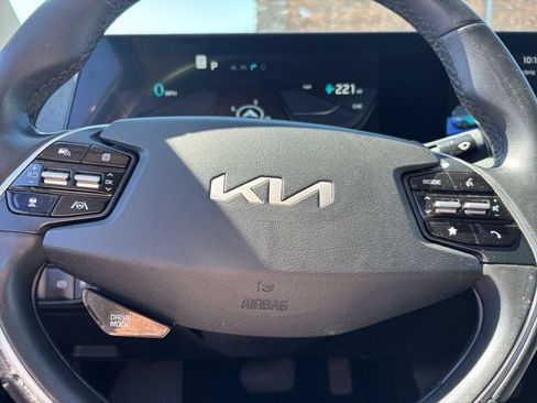Used 2023 Kia EV6 Wind RWD image 34