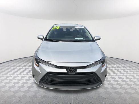 Certified 2024 Toyota Corolla LE FWD image 2