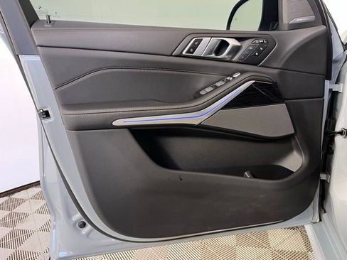 Certified 2024 BMW X7 xDrive40i w/ Executive Package image 10