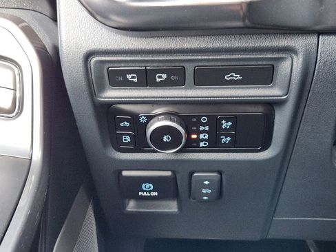 Used 2023 Ford F150 Lariat w/ Equipment Group 502A High image 19