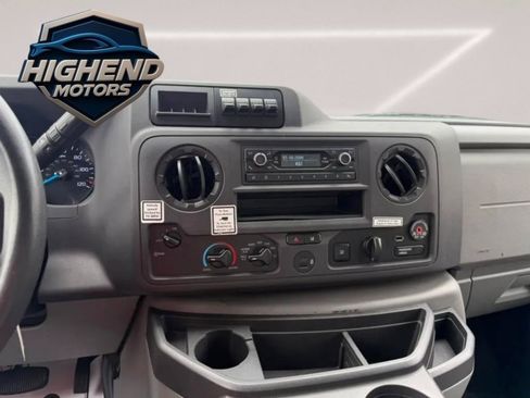 Used 2022 Ford E-350 and Econoline 350 Super Duty RWD image 16