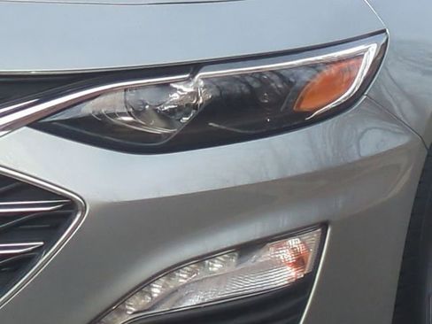 Used 2024 Chevrolet Malibu LT image 17