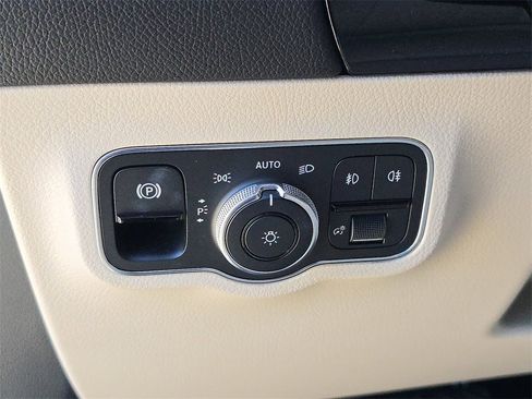 Used 2022 Mercedes-Benz GLA 250 image 33