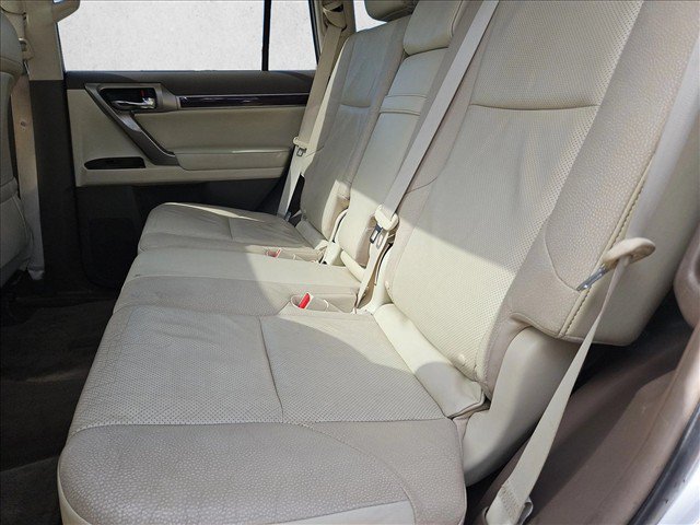 Used 2014 Lexus GX 460 w/ Premium Package AWD/4WD image 20