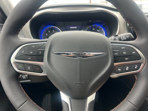 New 2026 Chrysler Pacifica Pinnacle FWD image 25