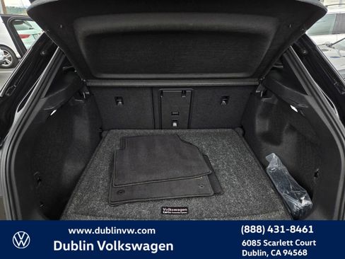 Used 2023 Volkswagen ID.4 Pro S image 24