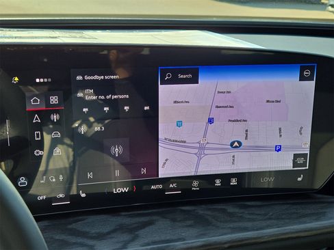 Certified 2025 Audi Q5 Premium w/ Convenience Package image 19